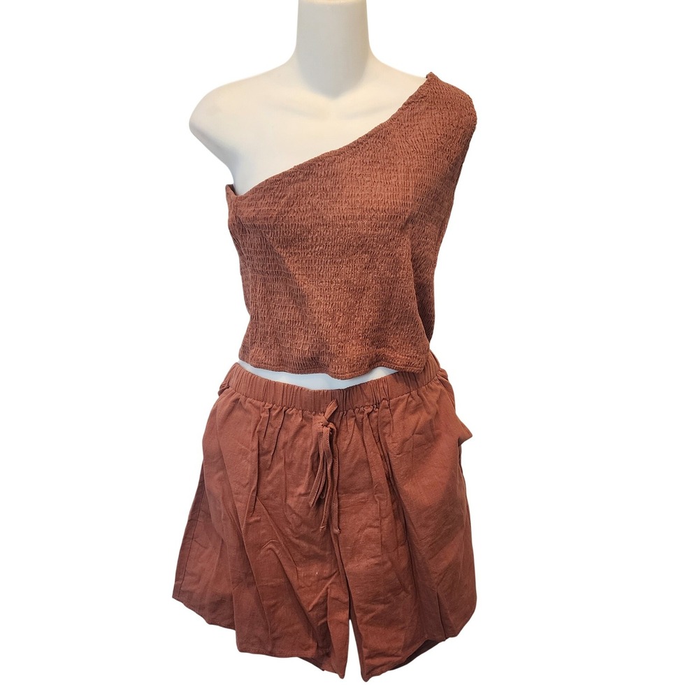 PrettyGarden Two Piece Set Women XL Rust Brown Smocked One Shoulder Shorts NWT